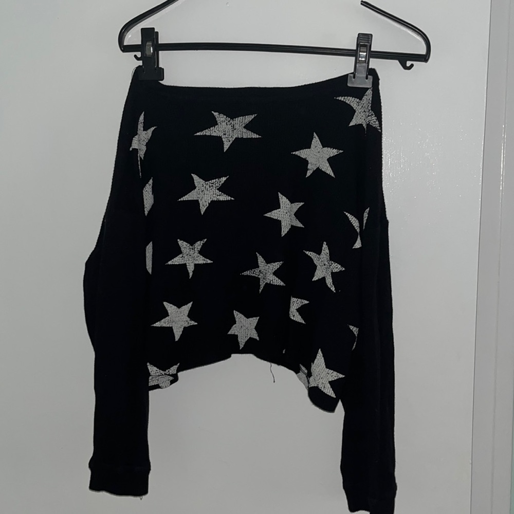 Long sleeve Altrdstate crop!!! looks same front and back, super cute with jeans!